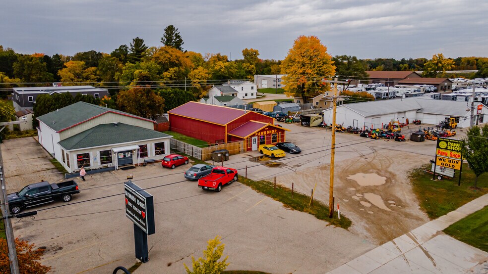 More Photos Of 5281 E Pickard St, Mount Pleasant Freestanding For Lease