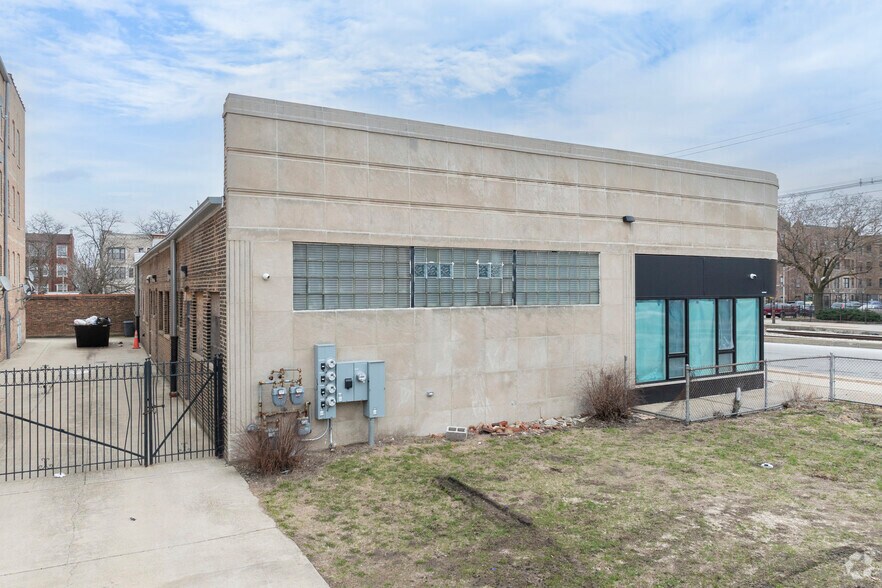 More Photos Of 1834-1840 E 71st St, Chicago Medical For Lease