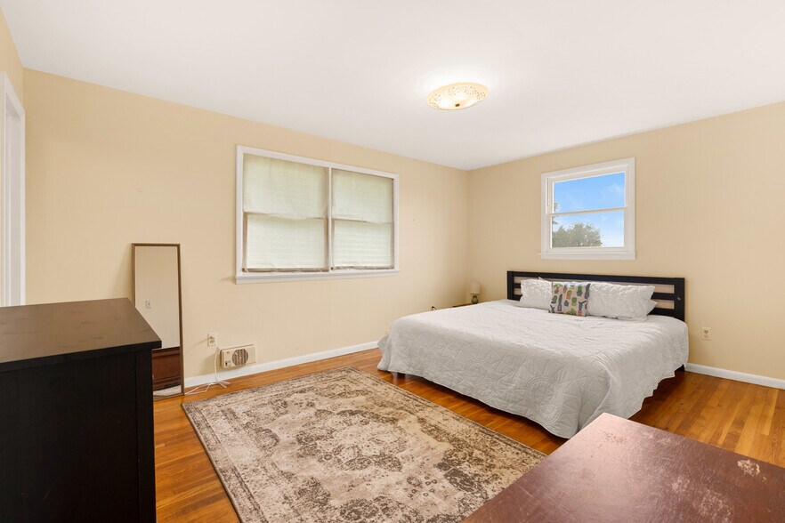 More Photos Of 162 Black Bear Run, Berlin Specialty For Sale