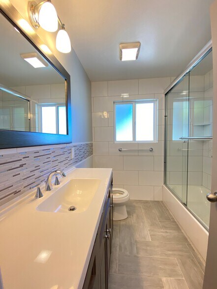 More Photos Of 1120 Bonita Ave, Mountain View Apartments For Sale