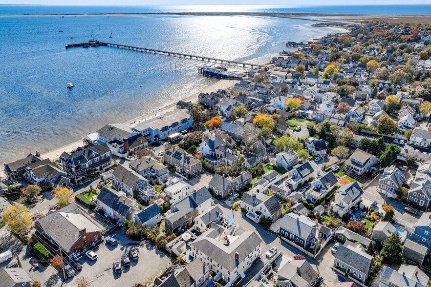 More Photos Of 7 Central St, Provincetown Hotel For Sale
