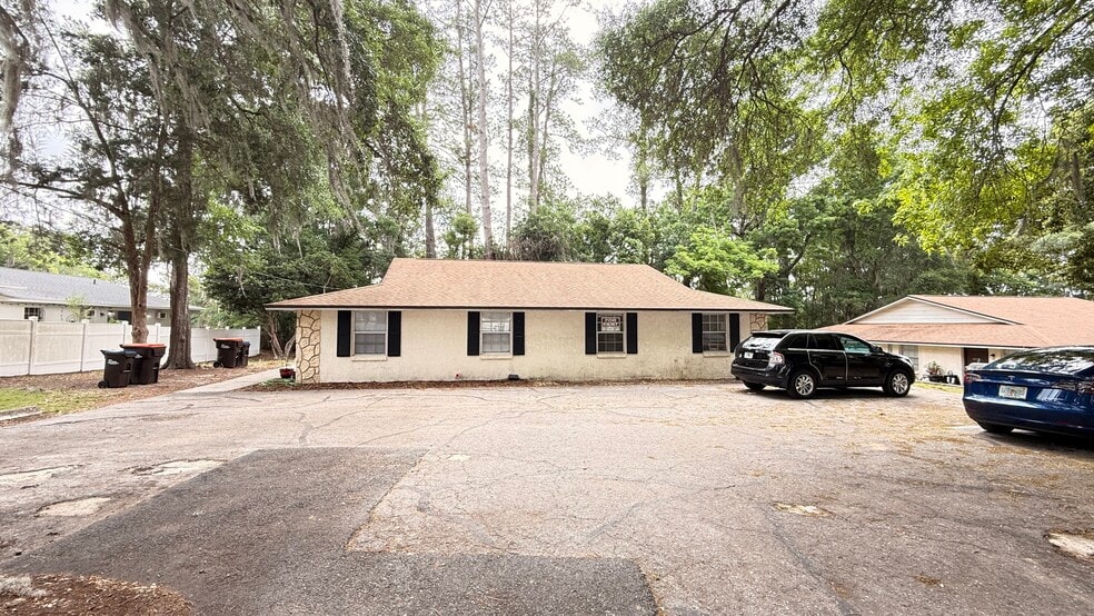 More Photos Of 11613 SE 57th Ave, Belleview Apartments For Sale