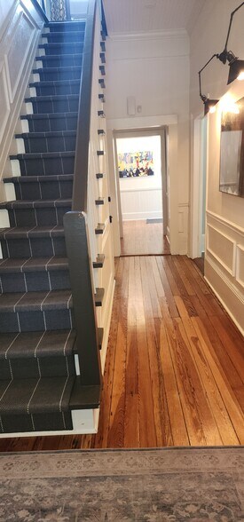 More Photos Of 205 Norcross St, Roswell Medical For Sale