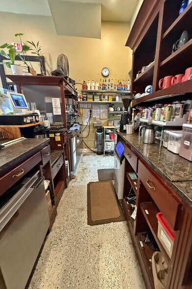 More Photos Of 729-733 7th St E, Saint Paul Storefront Retail Residential For Lease