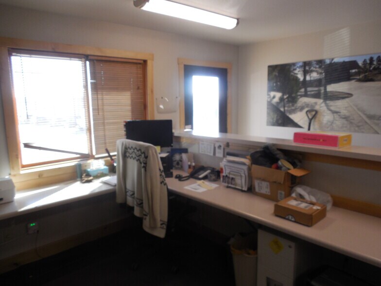 More Photos Of 7875 Black Hawk Rd, Black Hawk Flex For Sale