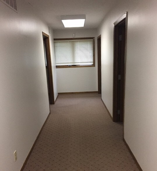 More Photos Of 4777 E State St, Rockford Medical For Sale