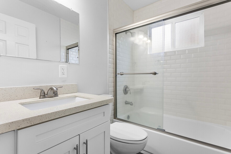More Photos Of 2425 Grant St, Berkeley Apartments For Sale