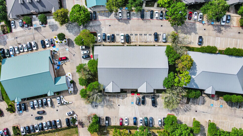 More Photos Of 3521 Town Center Blvd, Sugar Land Medical For Lease