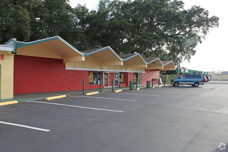 Primary Photo Of 221 E Brandon Blvd, Brandon Freestanding For Sale