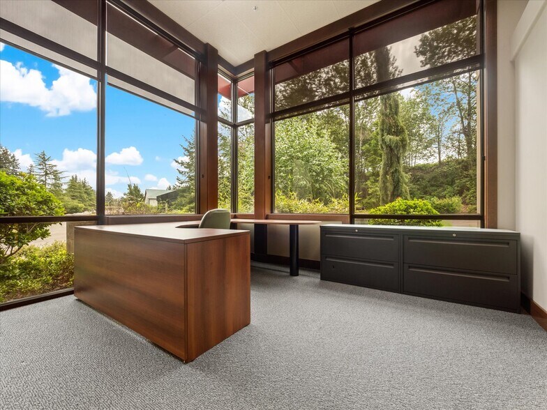 More Photos Of 23175 224th Pl SE, Maple Valley Flex For Lease