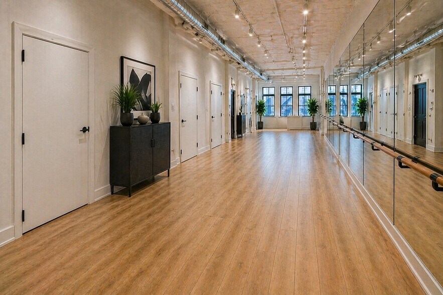 More Photos Of 86 Walker St, New York Loft Creative Space For Lease