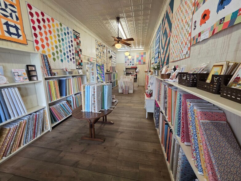 More Photos Of , Carrollton General Retail For Sale