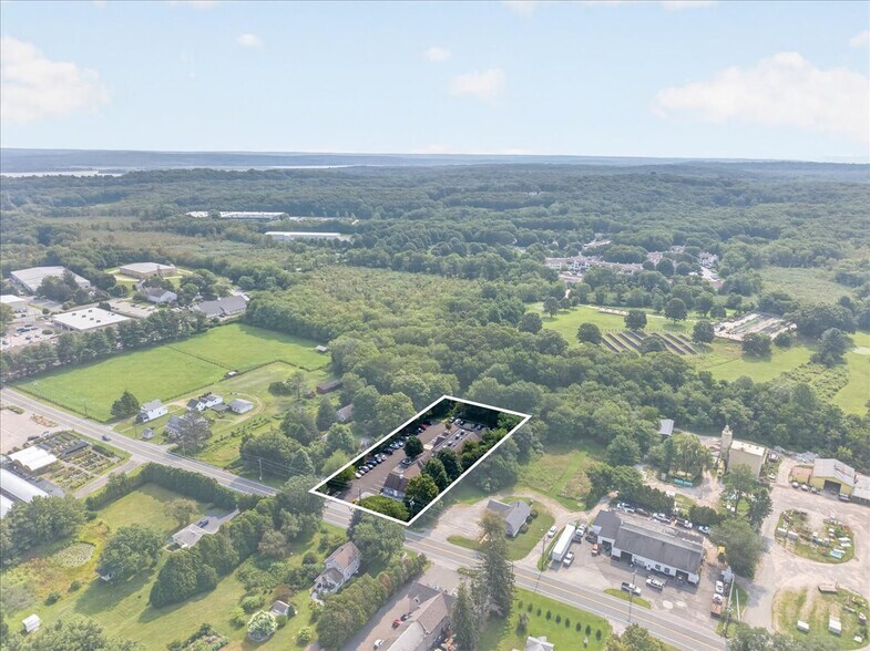 More Photos Of 147 Westbrook Rd, Essex Office For Sale