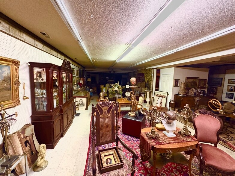 More Photos Of 1214 Allentown Rd, Lima Freestanding For Sale