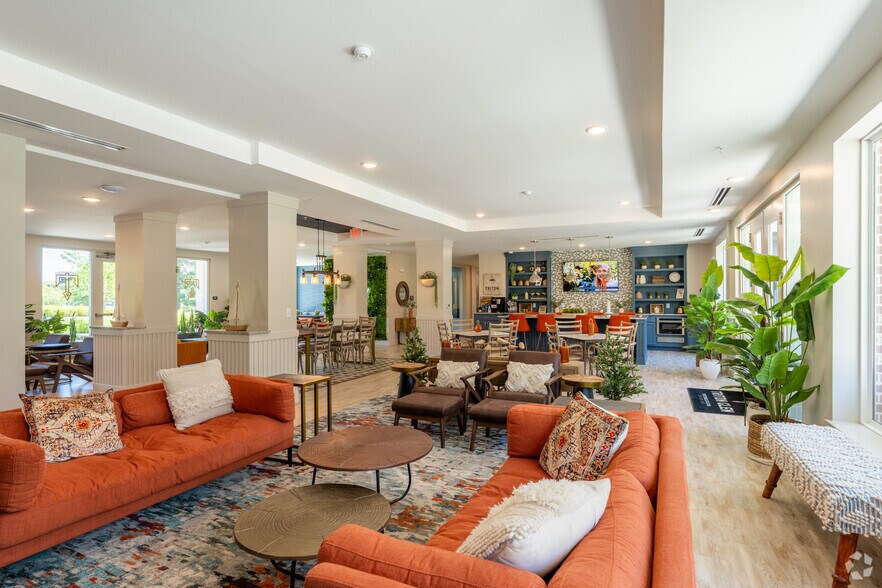 More Photos Of 10945 Nuckols Rd, Glen Allen Apartments For Sale