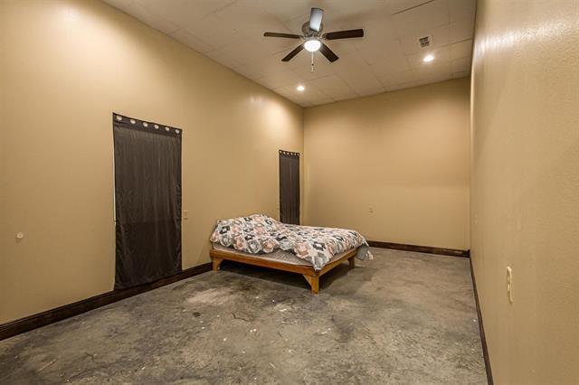 More Photos Of 25998 TX State Hwy 359, Bruni Warehouse For Sale