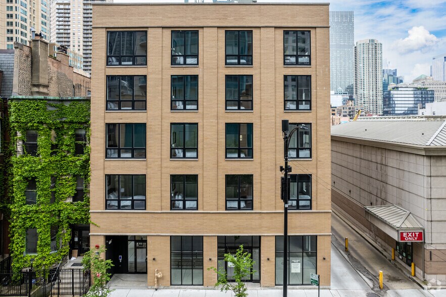 Primary Photo Of 61 W Erie St, Chicago Apartments For Lease