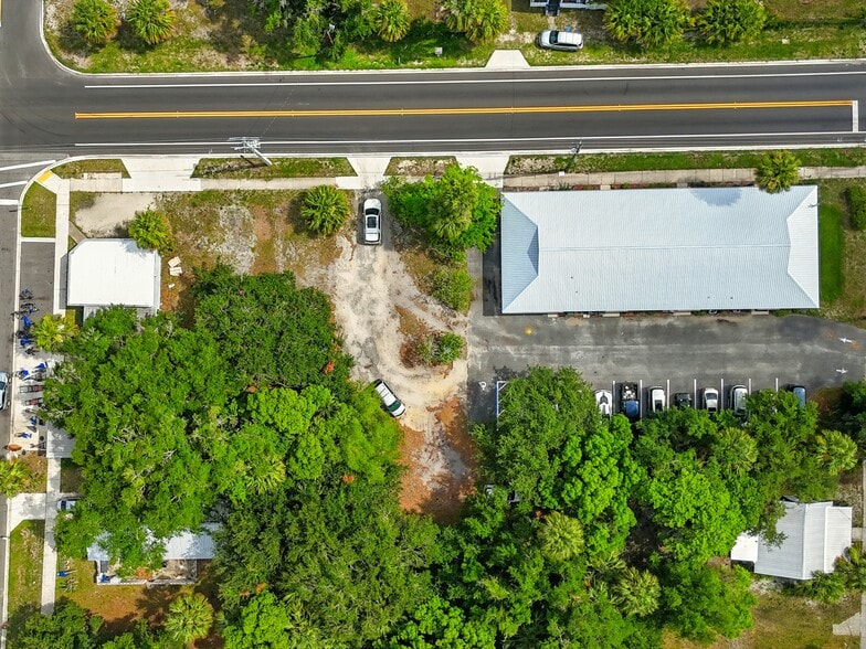More Photos Of 1321 St Johns Ave, Palatka Service For Sale