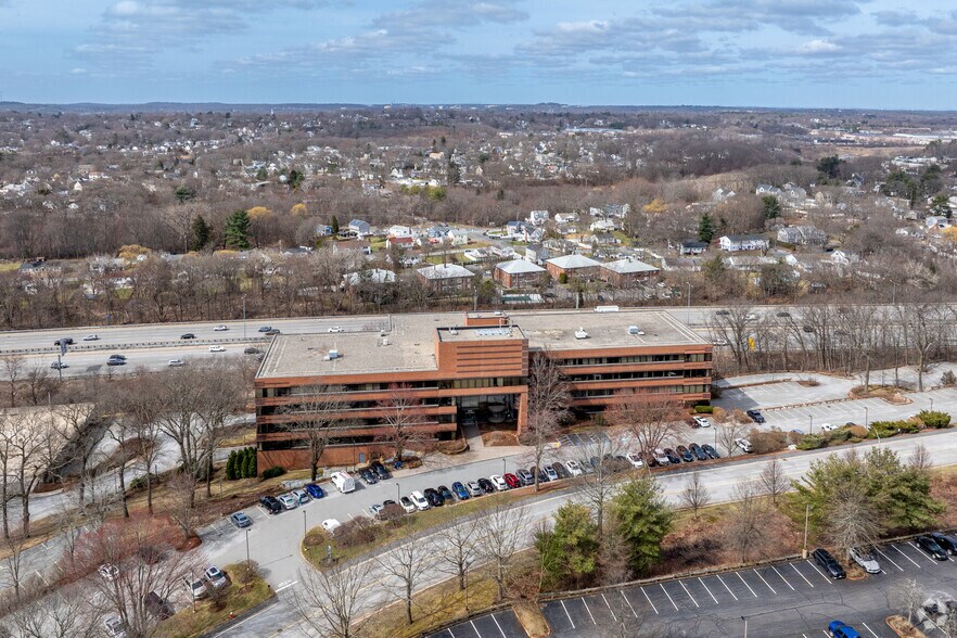 More Photos Of 600 Unicorn Park Dr, Woburn Office For Lease