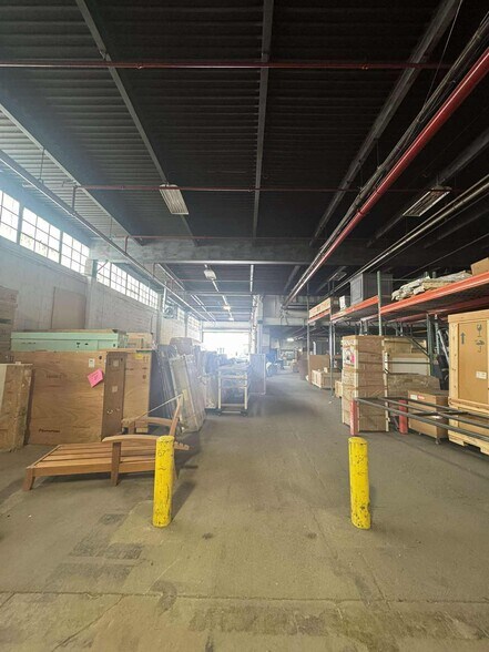More Photos Of 58-54 59th St, Maspeth Warehouse For Lease