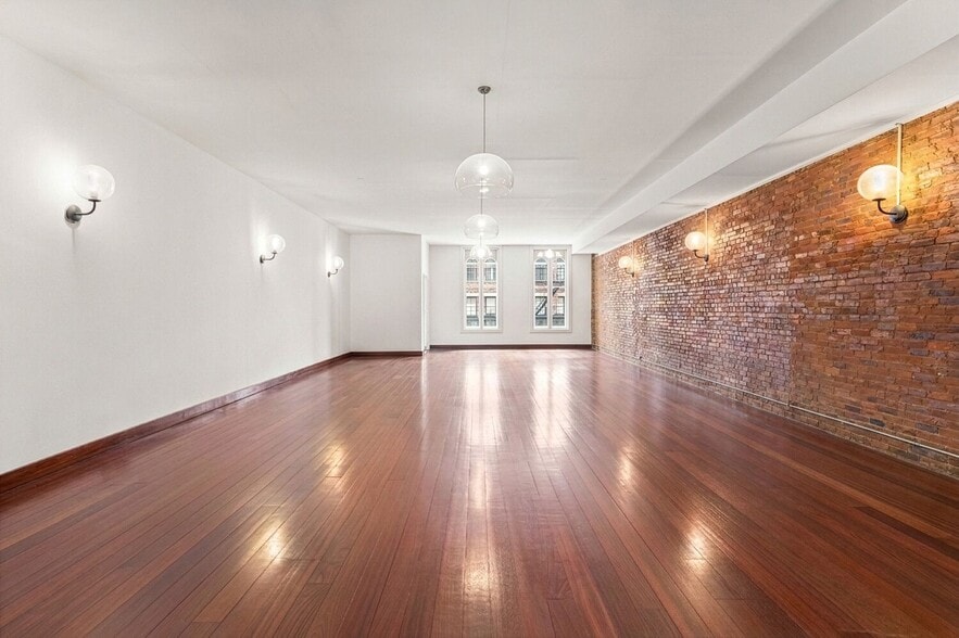 More Photos Of 75 Murray St, New York Office Residential For Sale