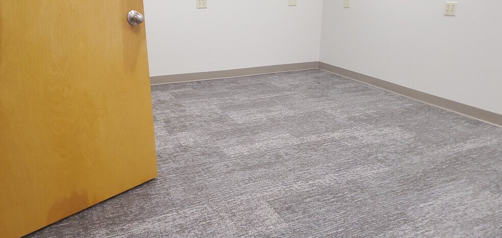 More Photos Of 275 Paterson Ave, Little Falls Medical For Lease