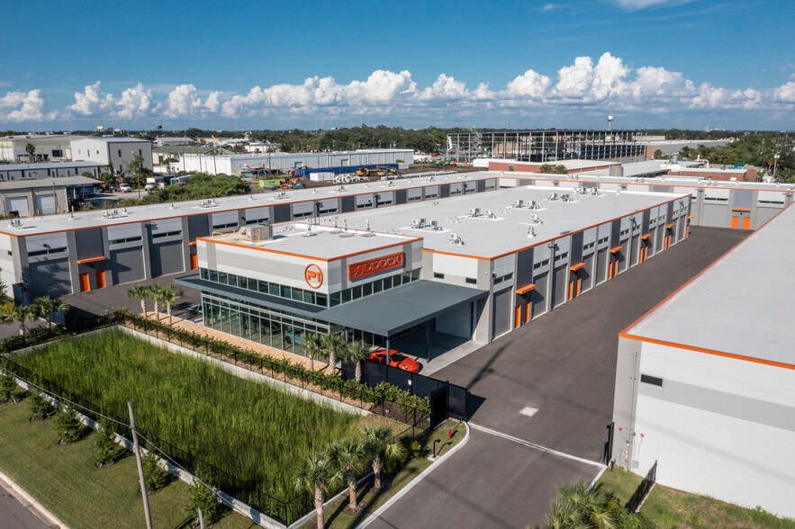 More Photos Of 1111 N 34th St, Tampa Self Storage For Sale