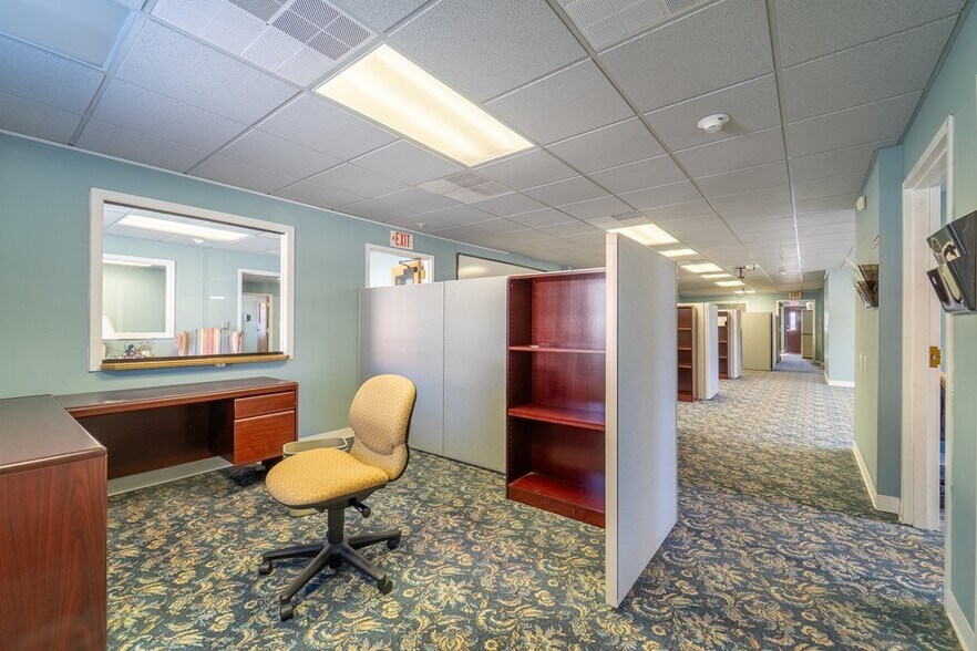 More Photos Of 189 E Palmer St, Franklin Office For Sale