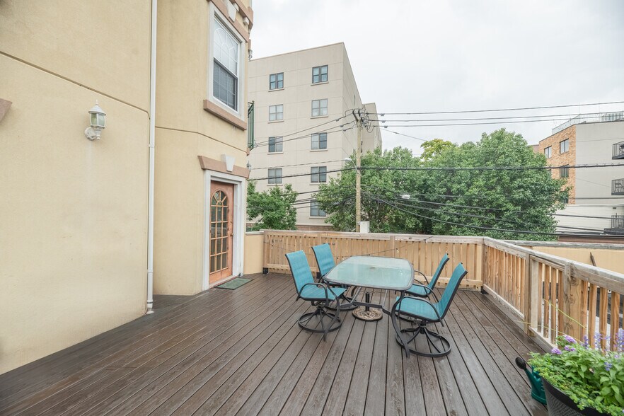 More Photos Of 600 Grand St, Hoboken Office Residential For Sale