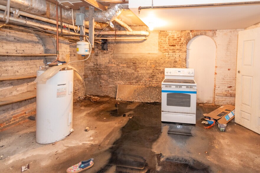 More Photos Of 312 N Paca St, Baltimore Apartments For Sale