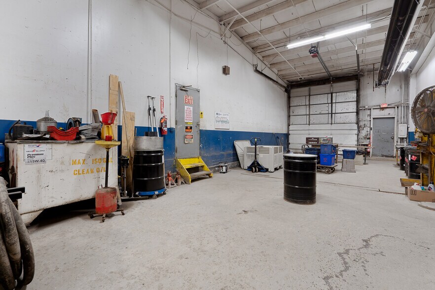 More Photos Of 532 State Fair Blvd, Syracuse Light Distribution For Sale