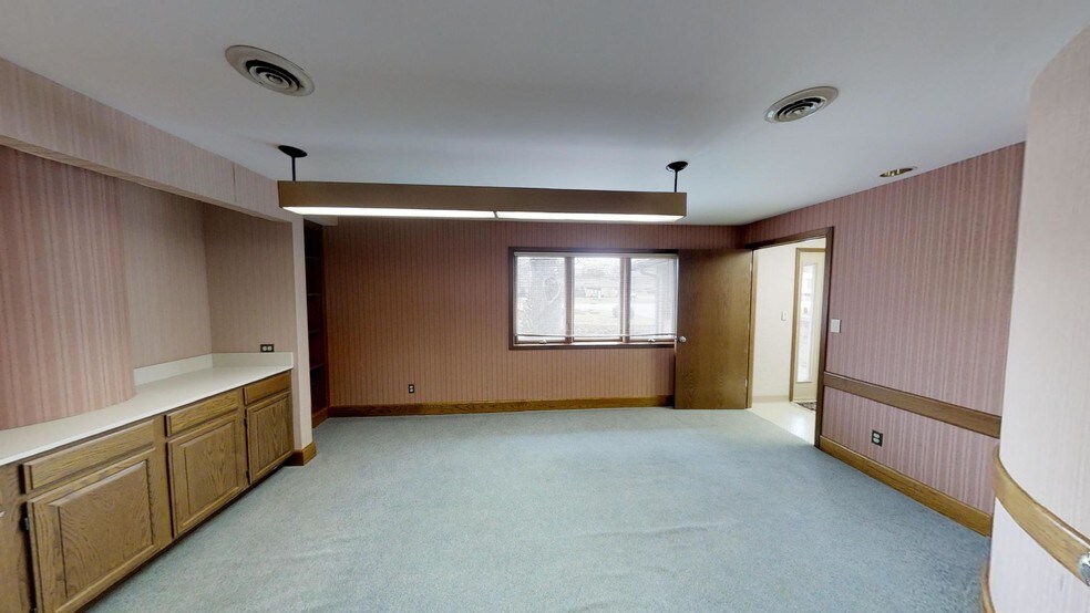 More Photos Of 7345 Far Hills Ave, Dayton Medical For Lease