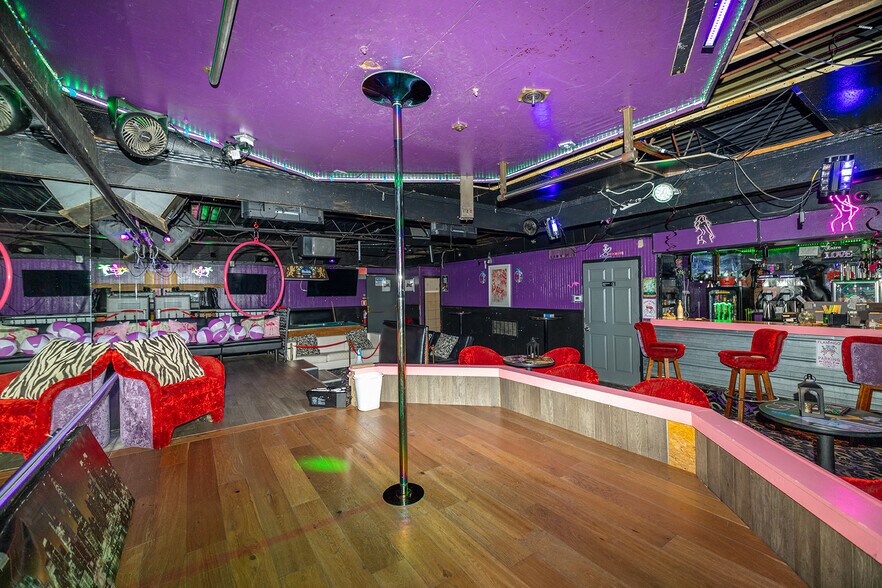 More Photos Of 212 W Harry St, Wichita Bar For Sale