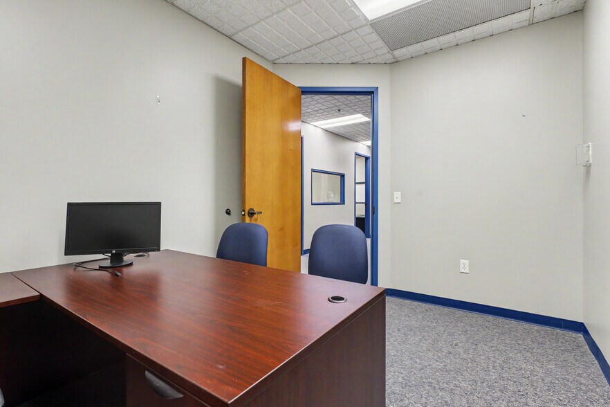 More Photos Of 835 Mason St, Dearborn Office For Lease