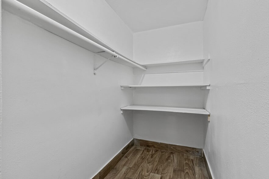 More Photos Of 8700 Gulf Fwy, Houston Apartments For Sale