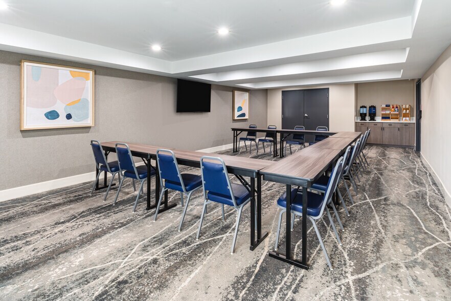 More Photos Of 1525 McHenry Ave, Modesto Hotel For Sale