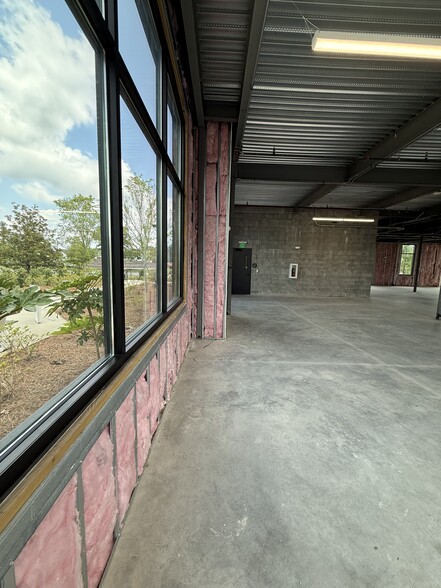 More Photos Of 415 Brighton Park Blvd, Summerville Office Residential For Lease