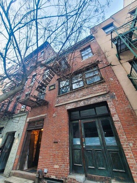 More Photos Of 225 E 21ST St, New York Apartments For Lease