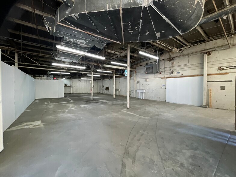 Primary Photo Of 100 Business St, Hyde Park Unknown For Lease