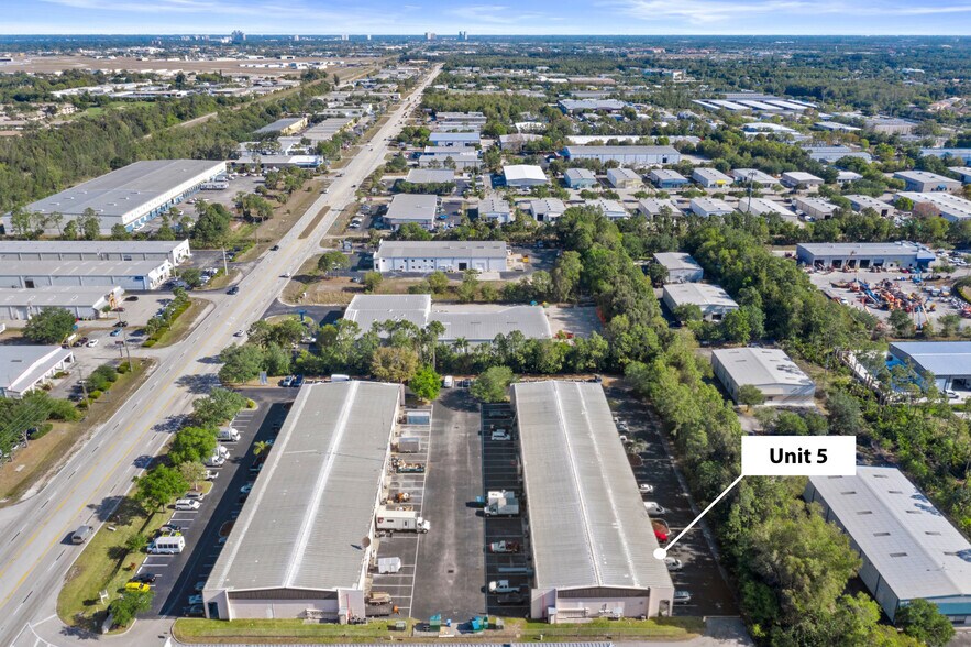 More Photos Of 12165 Metro Pky, Fort Myers Light Manufacturing For Lease
