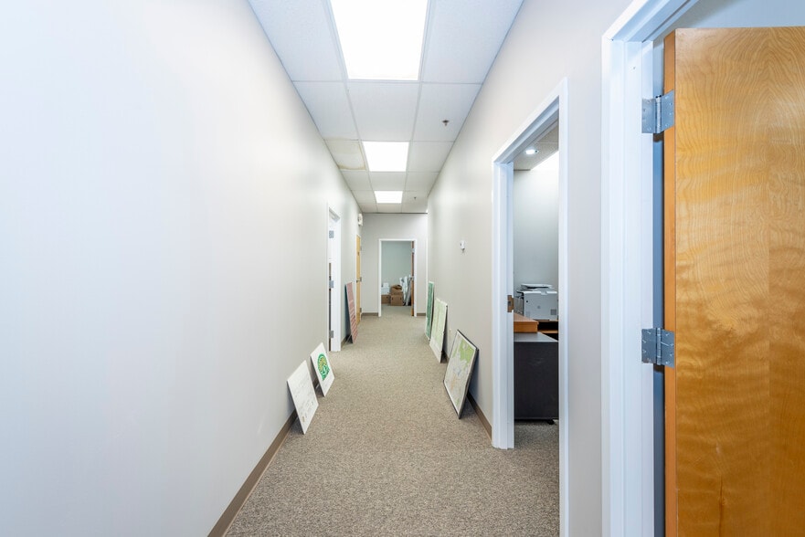 More Photos Of 12 Sammy McGhee Blvd, Jasper Medical For Sale