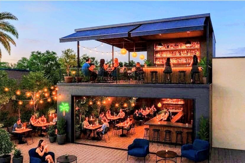 More Photos Of 2020 Harrison St, Hollywood Storefront For Lease