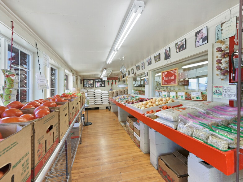 More Photos Of 2889 C Rd, Grand Junction Specialty For Sale