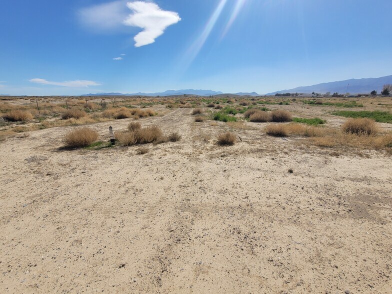 More Photos Of 3171 Tillman St, Pahrump Industrial For Sale