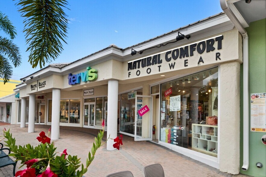 More Photos Of 313-321 John Ringling Blvd, Sarasota Storefront For Sale