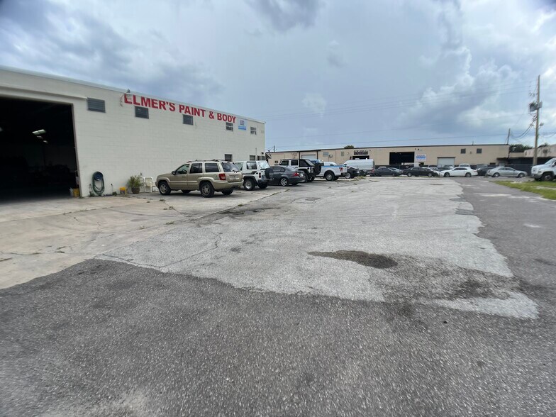 More Photos Of 365 N Ivey Ln, Orlando Manufacturing For Lease