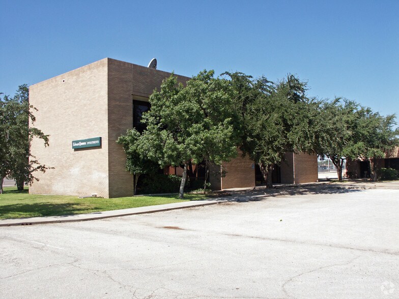 More Photos Of 1901 E 37th St, Odessa Loft Creative Space For Lease