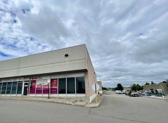 More Photos Of 2800 14th Ave, Markham Office For Sale