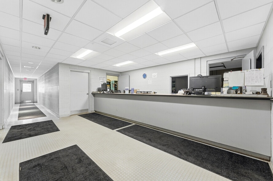 More Photos Of 1229 Country Club Rd, Fairmont Auto Dealership For Sale