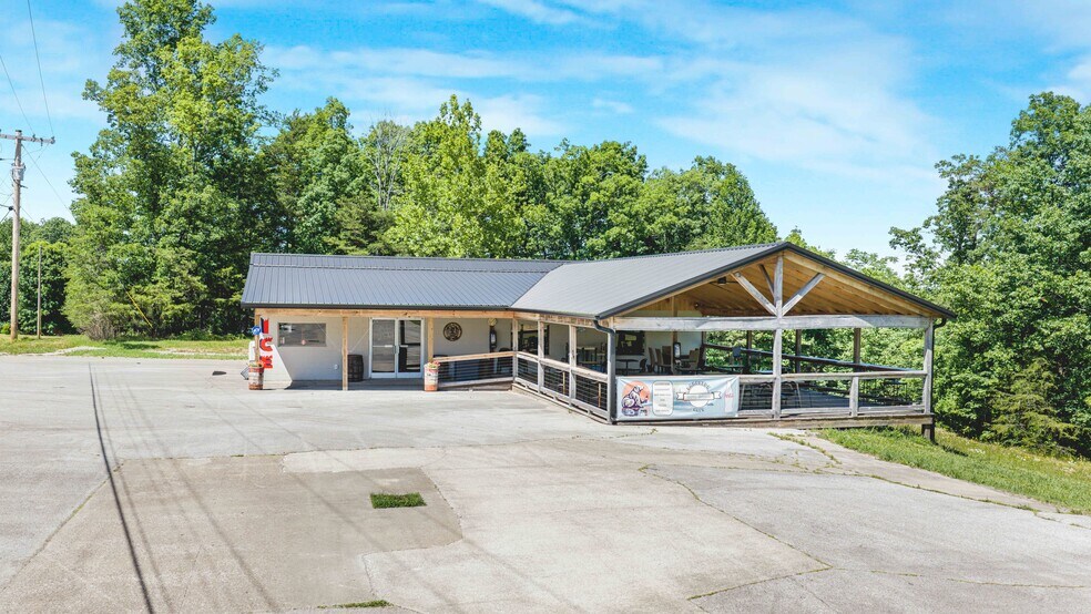 More Photos Of 112 Wilderness Rd, Mammoth Cave General Retail For Sale